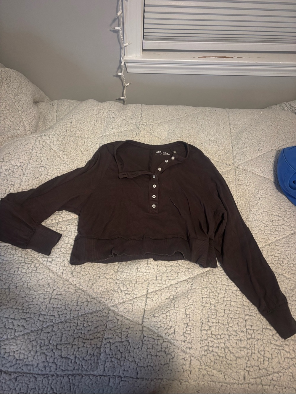Women’s brown Aerie Long-Sleeve Henley Crop Top
